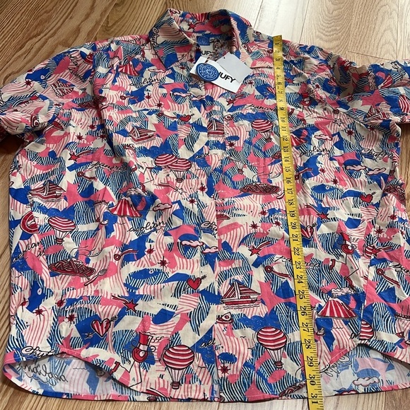New! Chufy x Andre Saraiva medium vibrant printed front button shirt. - Picture 12 of 16